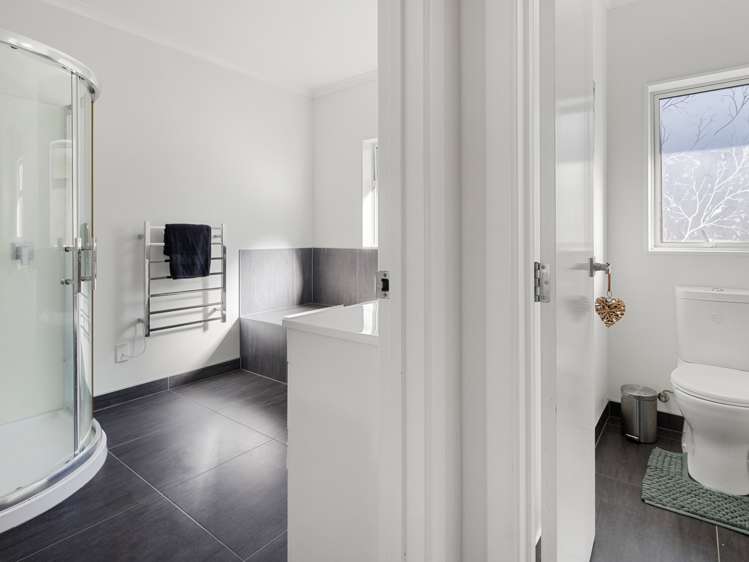 8 Hatfield Way Huntington_20