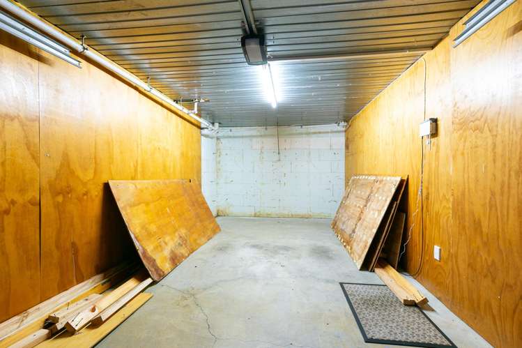 14b Domanski Crescent Owhiro Bay_15