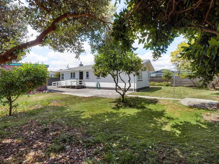 10 Rosalind Street Deanwell_18