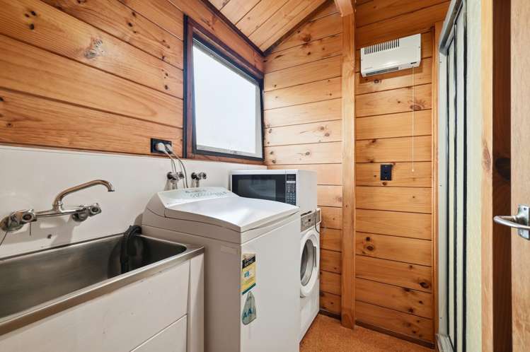 29 Kerswell Terrace Tihiotonga_15