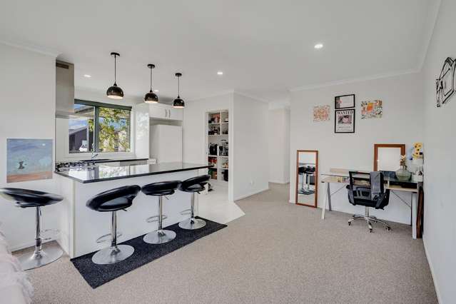 22 Inuwai Street Glenview_3