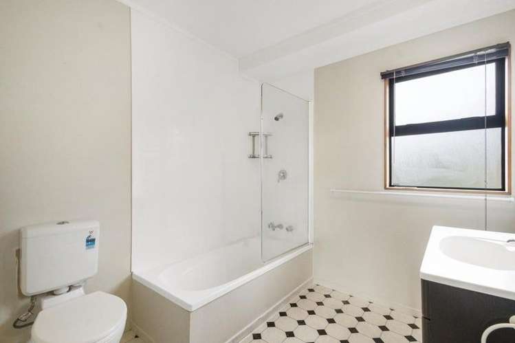 5 Newell Place 11134_10