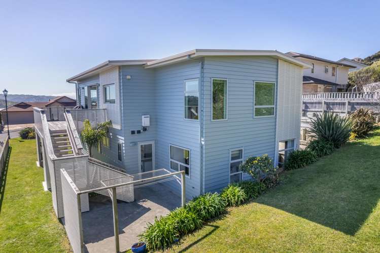 10 Hollyford Place Aotea_25