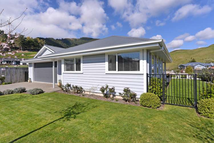 73 Sanctuary Drive Stoke_5