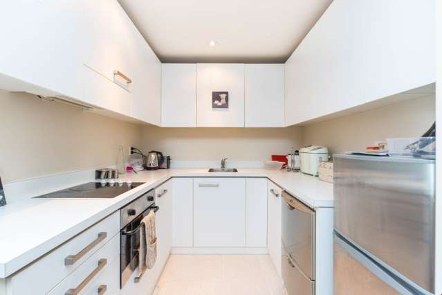 2207/10 Waterloo Quadrant Auckland Central_3