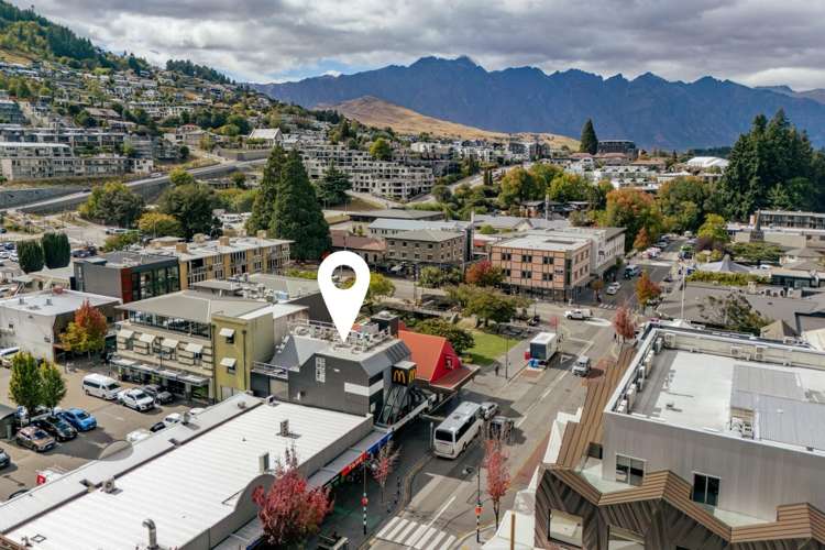 29 Camp Street Queenstown_8