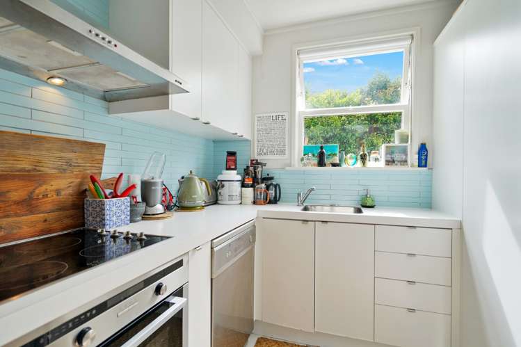 4/27 Piccadilly Place Kohimarama_6