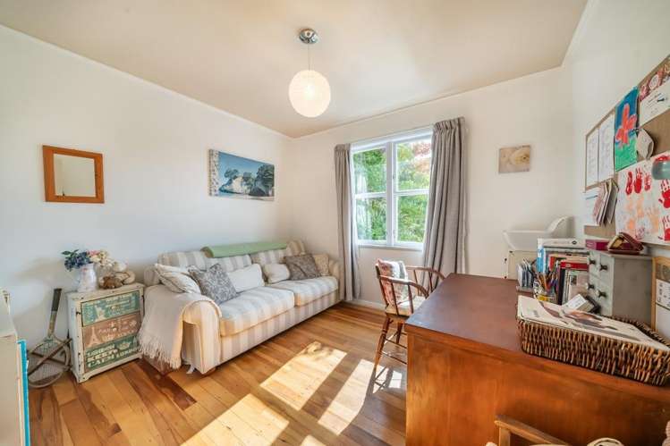 121 Wainuiomata Road Wainuiomata_14