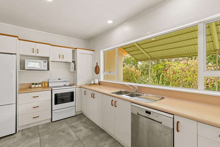 157 No 3 Line Whanganui East_20