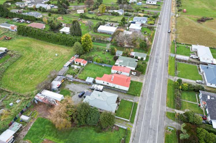 11 Clifden Hwy Tuatapere_10