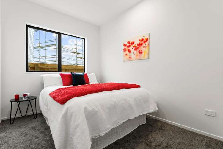 77 Puwha Street Massey_12