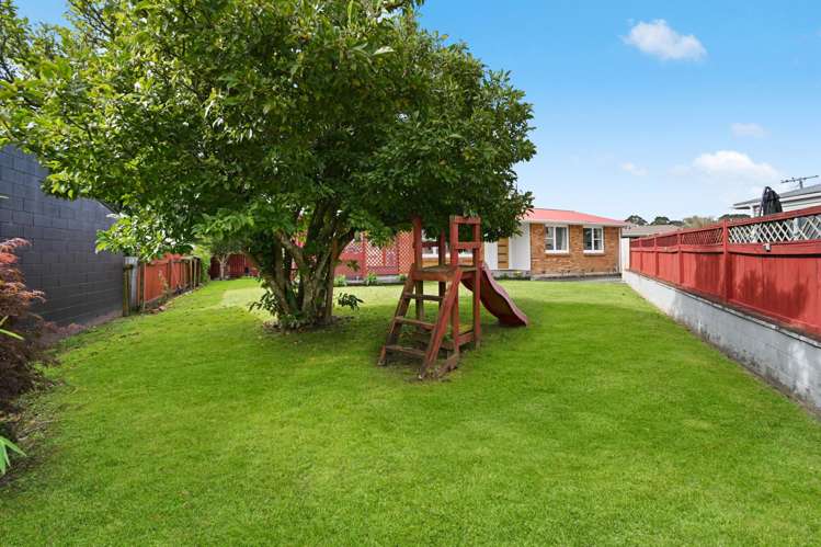 33 Garden Heights Avenue Glenview_21