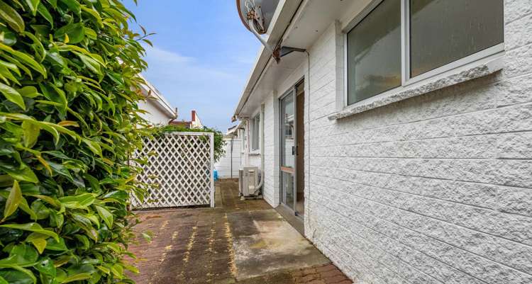 1 & 3 Surrey Street Hawera_15