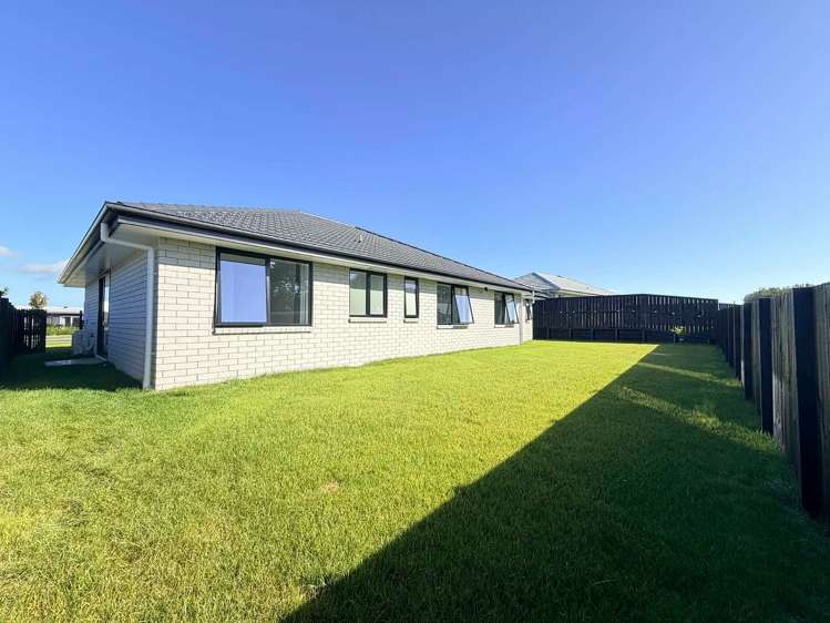127 Fairway Drive Morrinsville_2