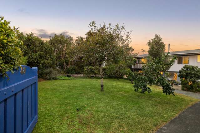DUAL FAMILY LIVING : HARBOUR VIEWS; 1012SQM