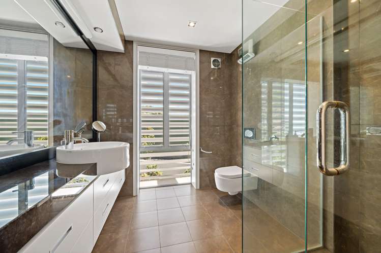 3/27a Paritai Drive Orakei_16