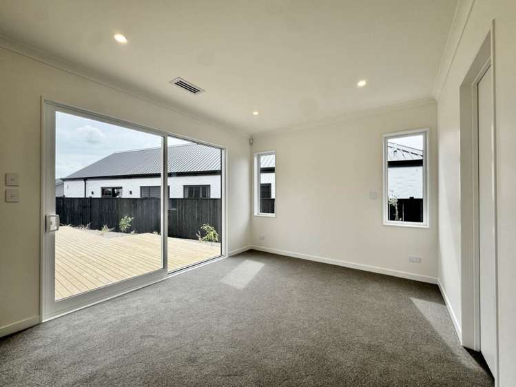 7 Tukutata Crescent Milldale_11