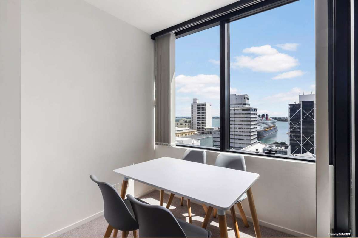 1003/10 Commerce Street_1