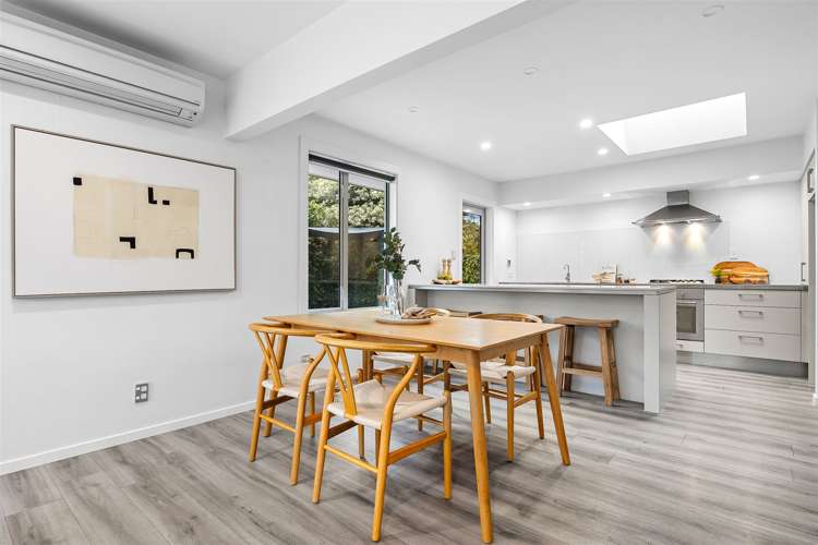 2/176 Rossall Street Merivale_5