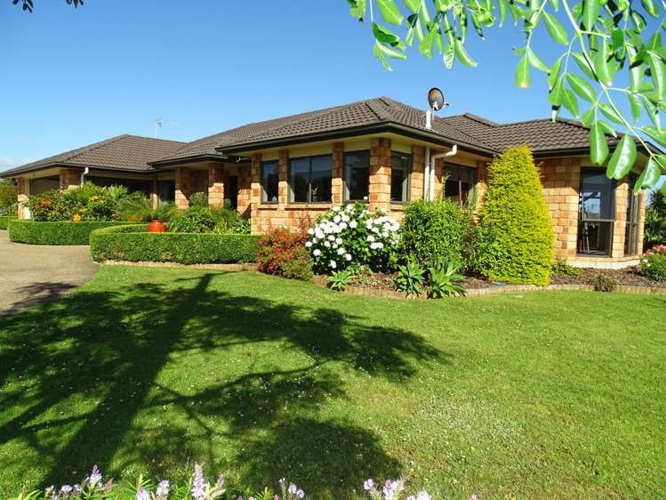161 Capes Road Pollok_5