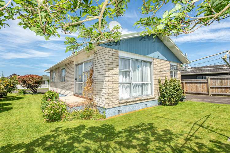69 Exeter Crescent Springvale_25