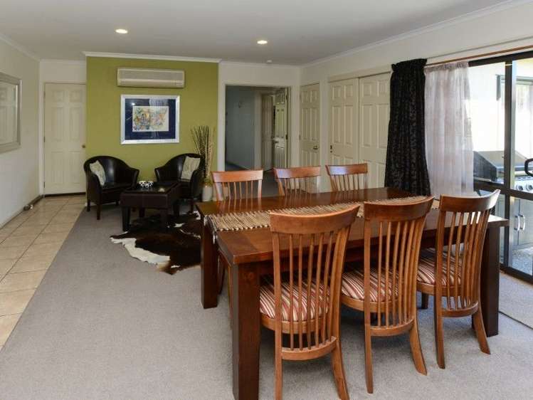 15 Fairview Place Havelock North_8