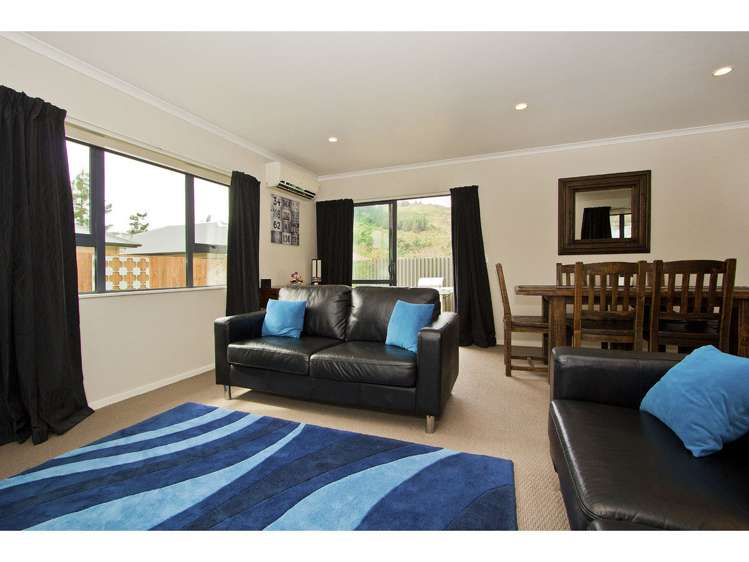 7 Woodland Grove Wainuiomata_8