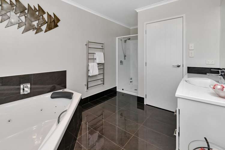 4 Lanyard Place One Tree Point_18