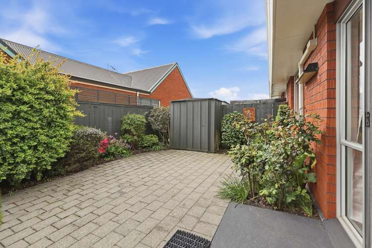 12C Baker Street Caversham_20