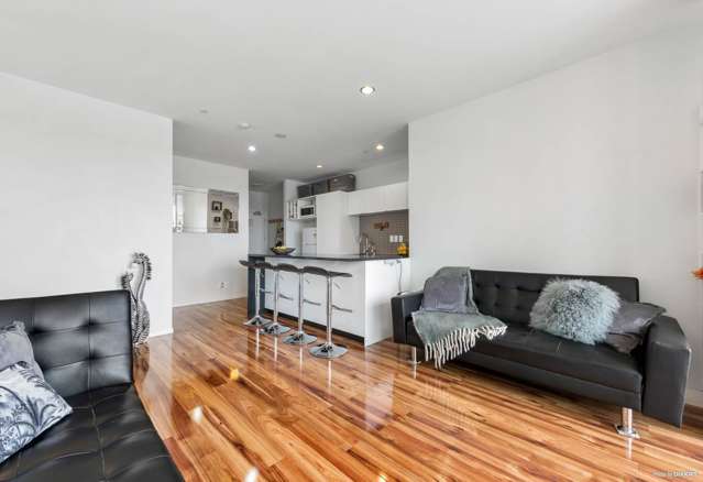 1402/20 Mccrae Way New Lynn_3