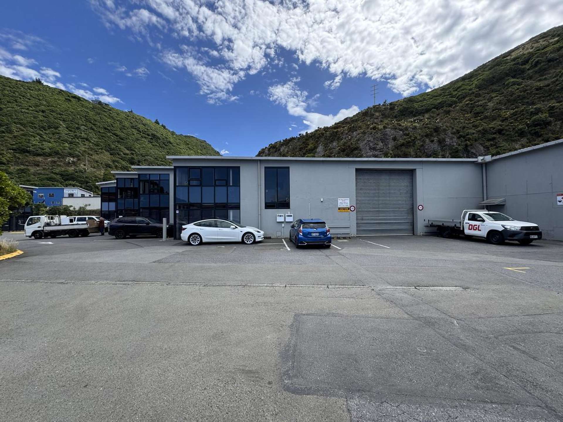 9/4-8 Glover Street Ngauranga_0