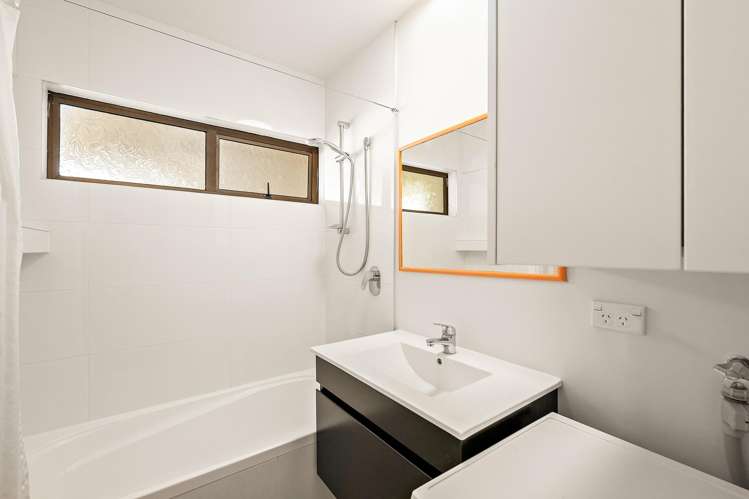 11/4 Claremont Grove Mount Victoria_11