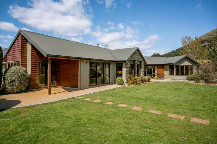 36 Ruru Lane Wanaka_19