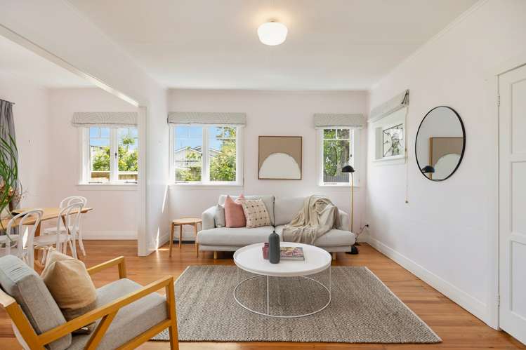 25 Tui Street Point Chevalier_6