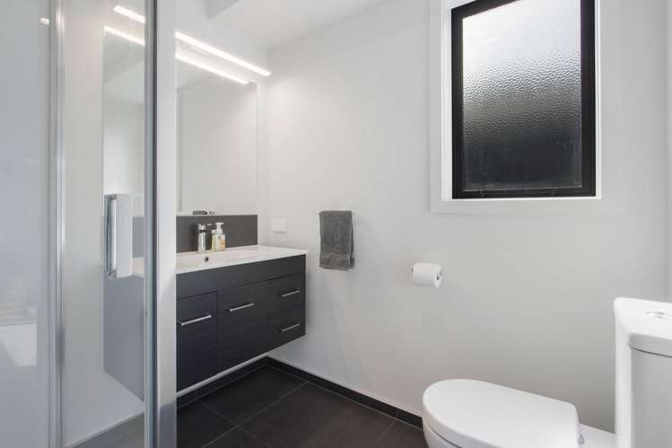 14 Eastbank Drive Katikati_11