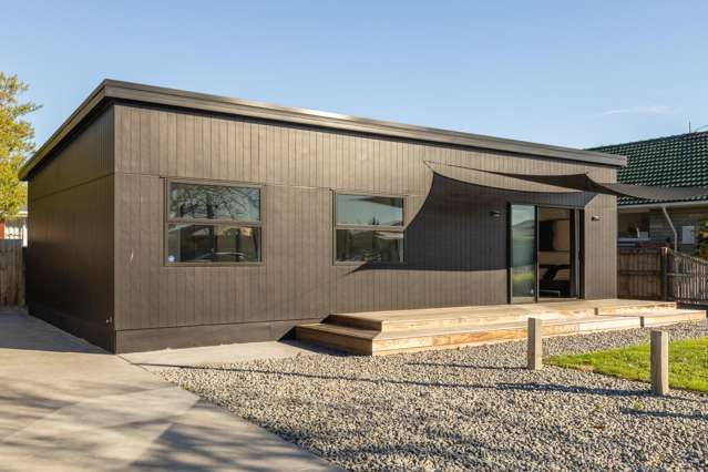 Modern Gem - Ready to Move In & Enjoy