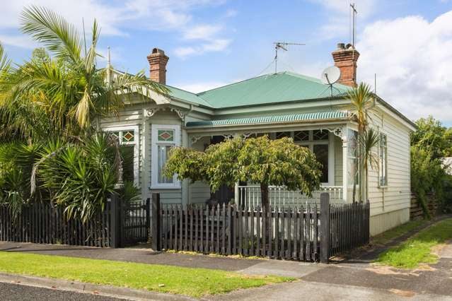 Vaulted Ceilings & Vintage Charm - Don't Miss Out!