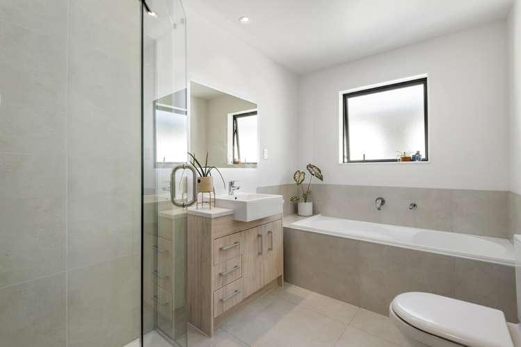 4b Rosalind Road Glenfield_15