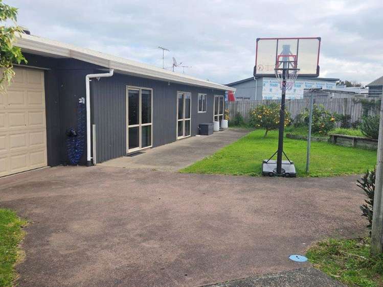 158 The Fairway Matarangi_13