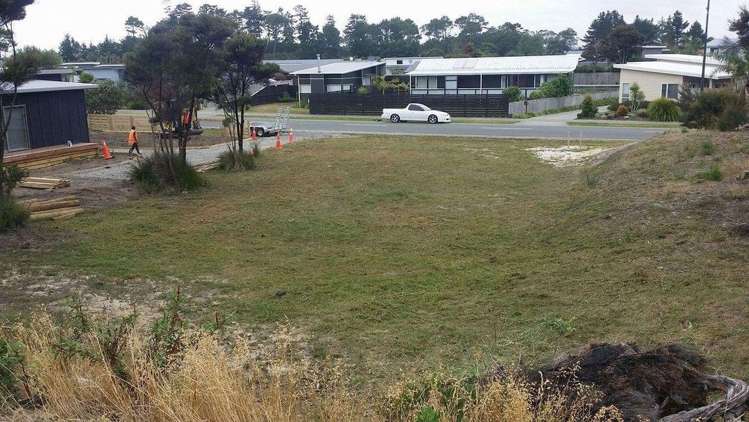 13 Seabreeze Road Mangawhai Heads_2