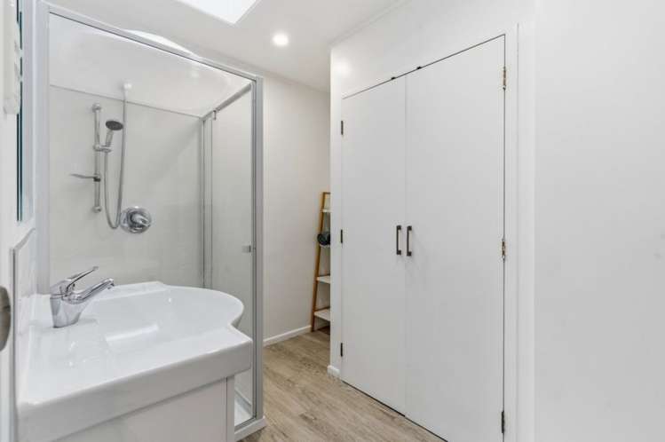2A Mallett Place Halswell_13