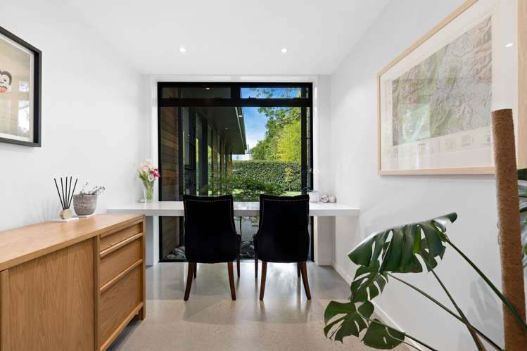 7 Eastwood Lane Lower Shotover_13