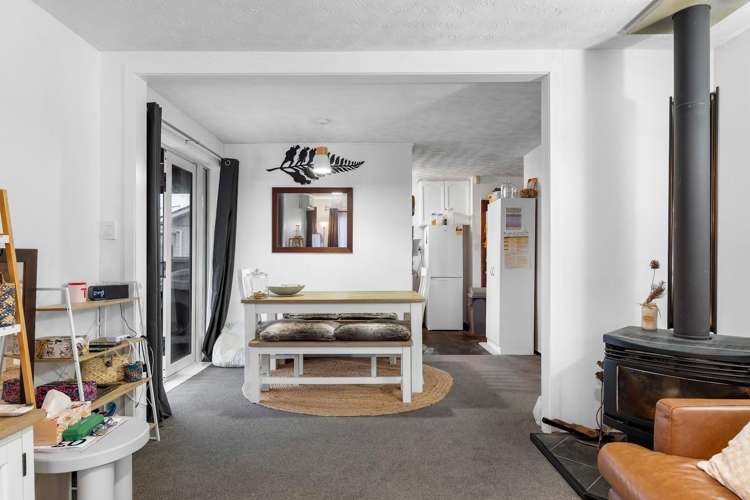18 Greenock Street Redwood_10