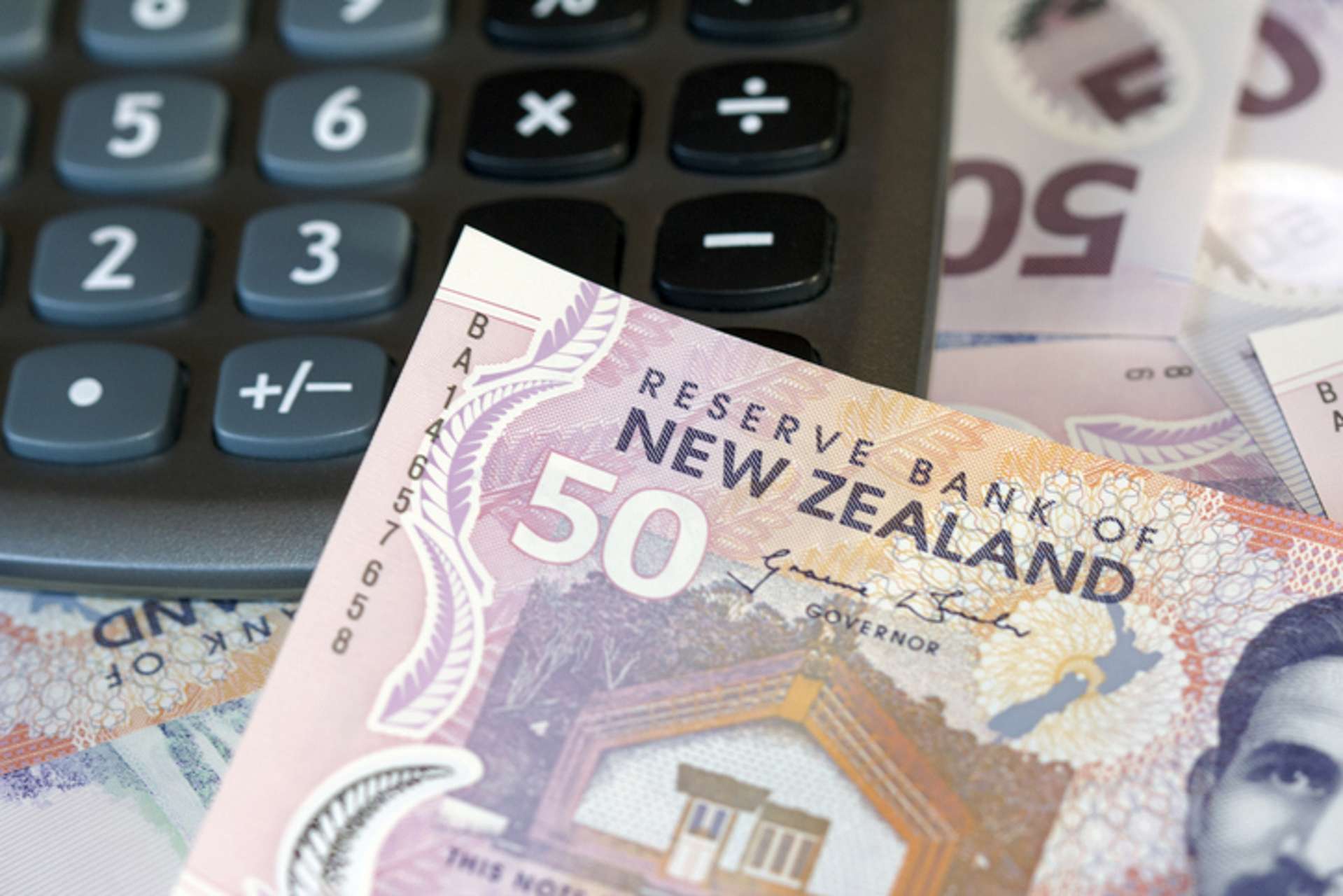 Homeowners taking out low-interest green loans warned on break fees and rate hooks