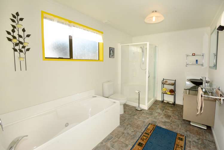 21 Whitehaven Street Lawrence_11