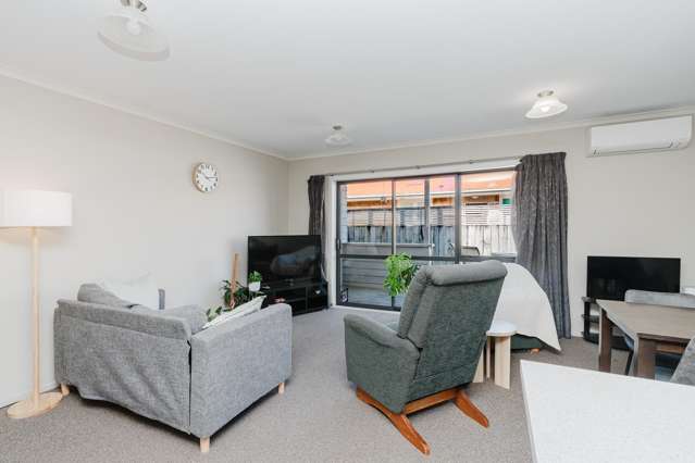 4/82 Clyde Street Hamilton East_3