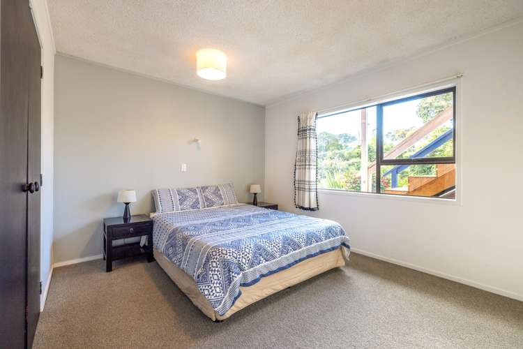 11a Beatty Parade Surfdale_10