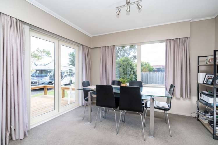 43 Lewis Street Glenview_9