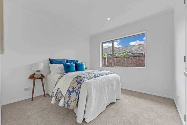 40 Aberdeen Crescent Wattle Downs_12