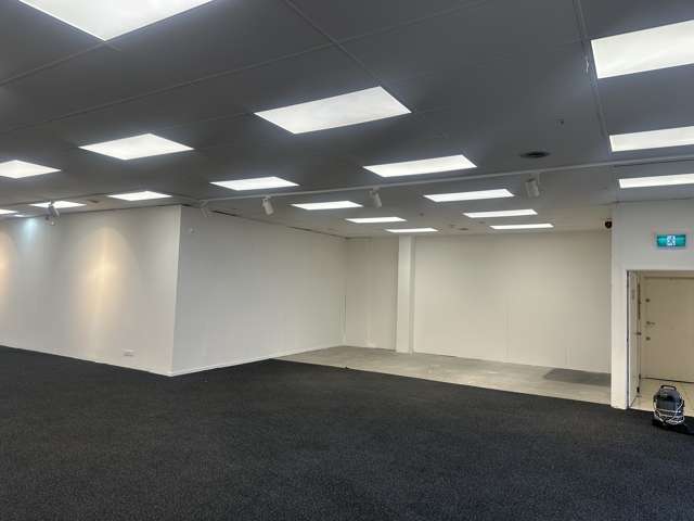 Shop 1/61 Mokoia Road Birkenhead_3